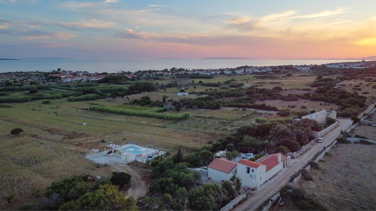 Villa Slatina Near Zrce Beach Новаля Екстериор снимка