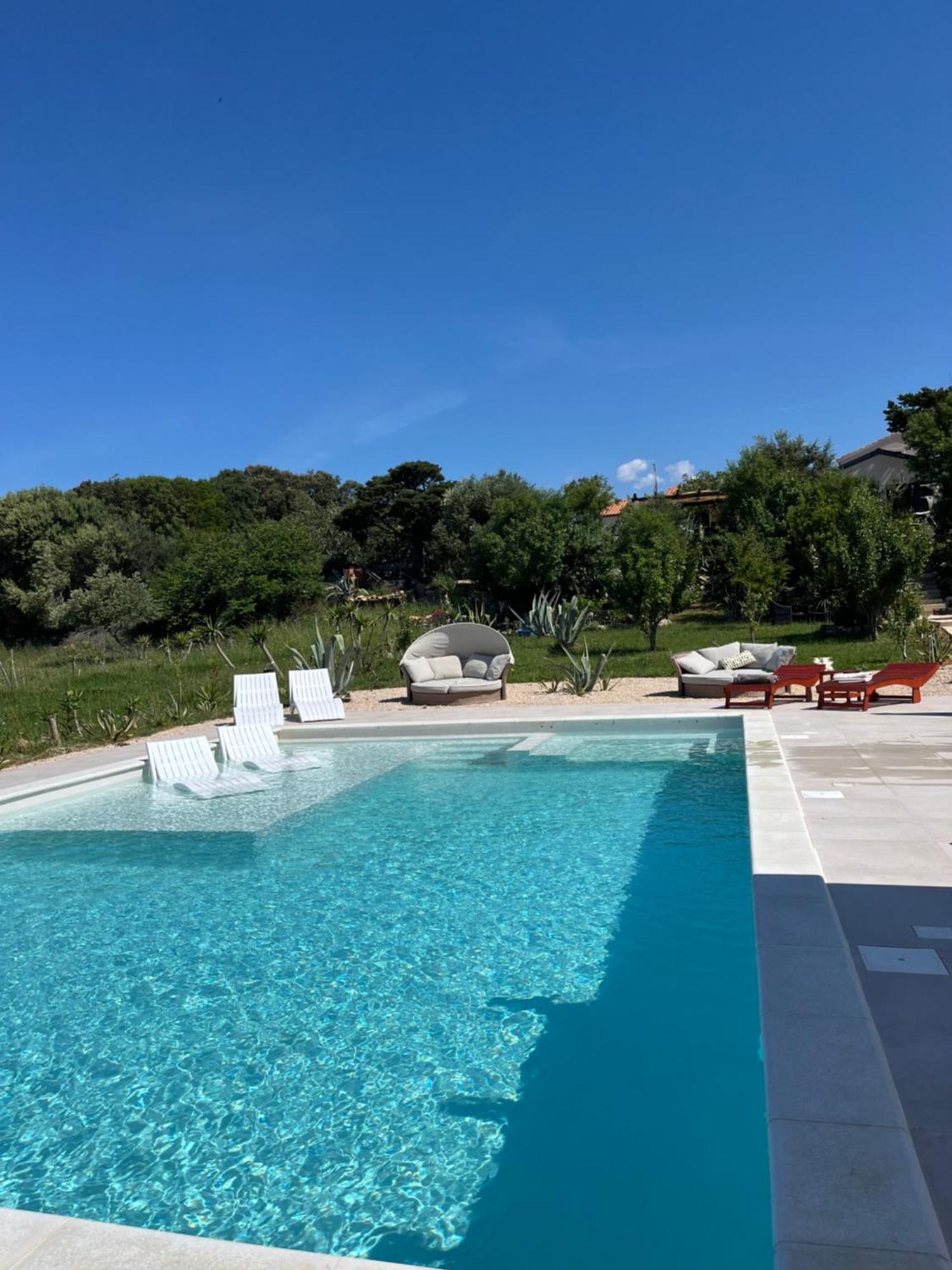 Villa Slatina Near Zrce Beach Новаля Екстериор снимка